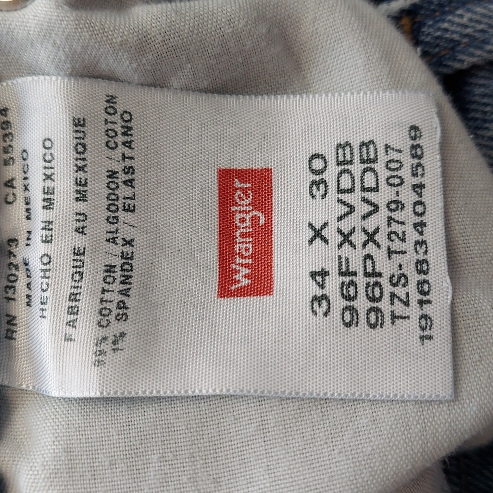 Wrangler Straight Leg Light Blue Stretch Denim Jeans, Size 34X30, Like New - Picture 6 of 9